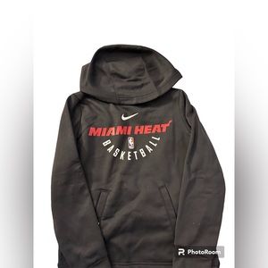 NBA Miami Heat Boys Hoodie in Black| Size: Small (8)